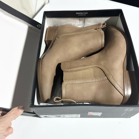 Naturalizer Sampson Tan Nubuck Block Heel Zip Chelsea Ankle Boots Size 9M NIB - Picture 7 of 9